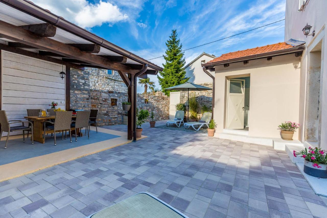 Casa Mario-Charming Stone House With Jacuzzi Villa Svetvincenat Ngoại thất bức ảnh