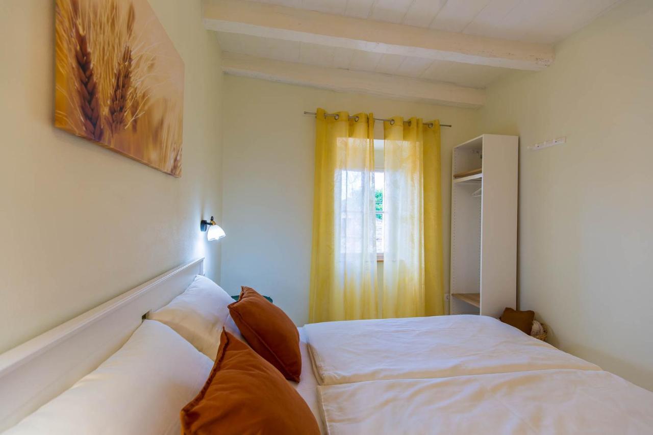 Casa Mario-Charming Stone House With Jacuzzi Villa Svetvincenat Ngoại thất bức ảnh